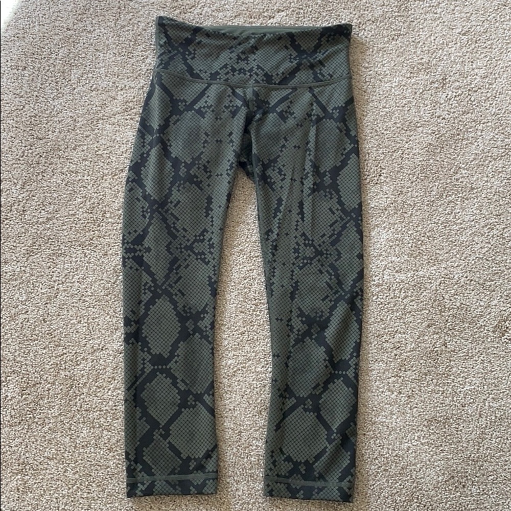 Lululemon 29” snake tights